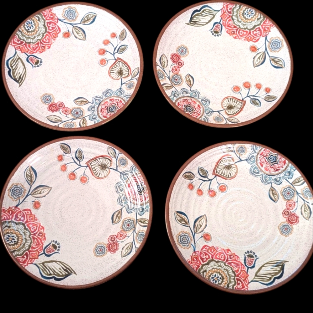 Crate& Barrel Floral Melamine Dinner Plates Set Of 4